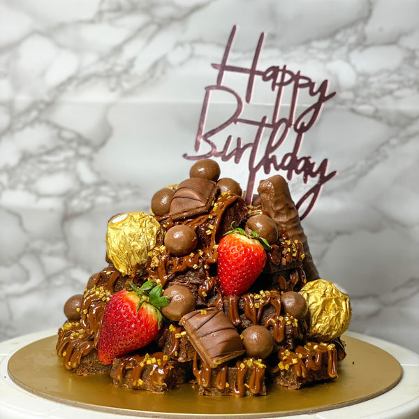 Chocolate brownie tower | Birthday cake alternatives, Baby birthday cakes,  Cupcake birthday cake